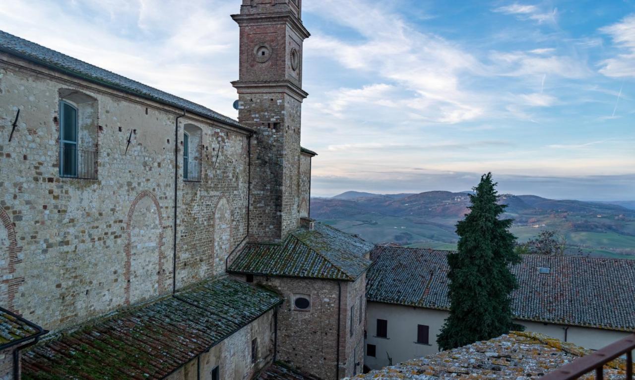 Апартаменти La Torre Del Conte,Free Wi-Fi, Amazing View Монтепульчано Екстер'єр фото